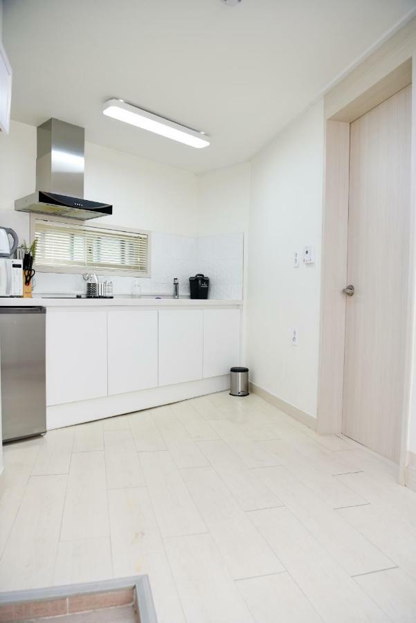 Jw Stay In Hongdae Seoul Ngoại thất bức ảnh